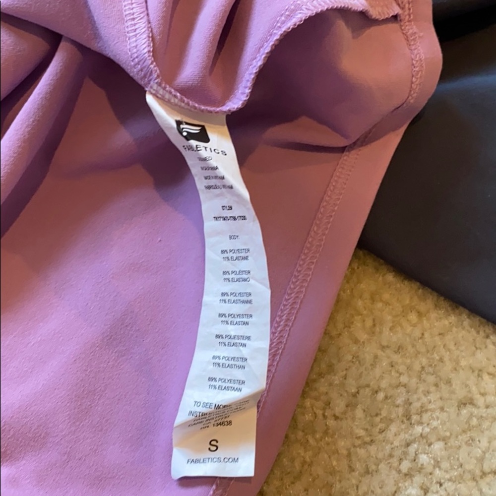 Fabletics 2-Piece Set - Picture 9 of 9